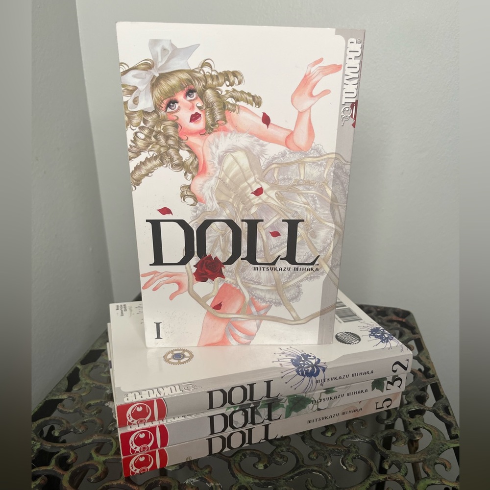 *HORROR* TOKYOPOP Doll by Mitsukazu Mihara Volumes 1,2,3&5 Manga Graphic Novel
